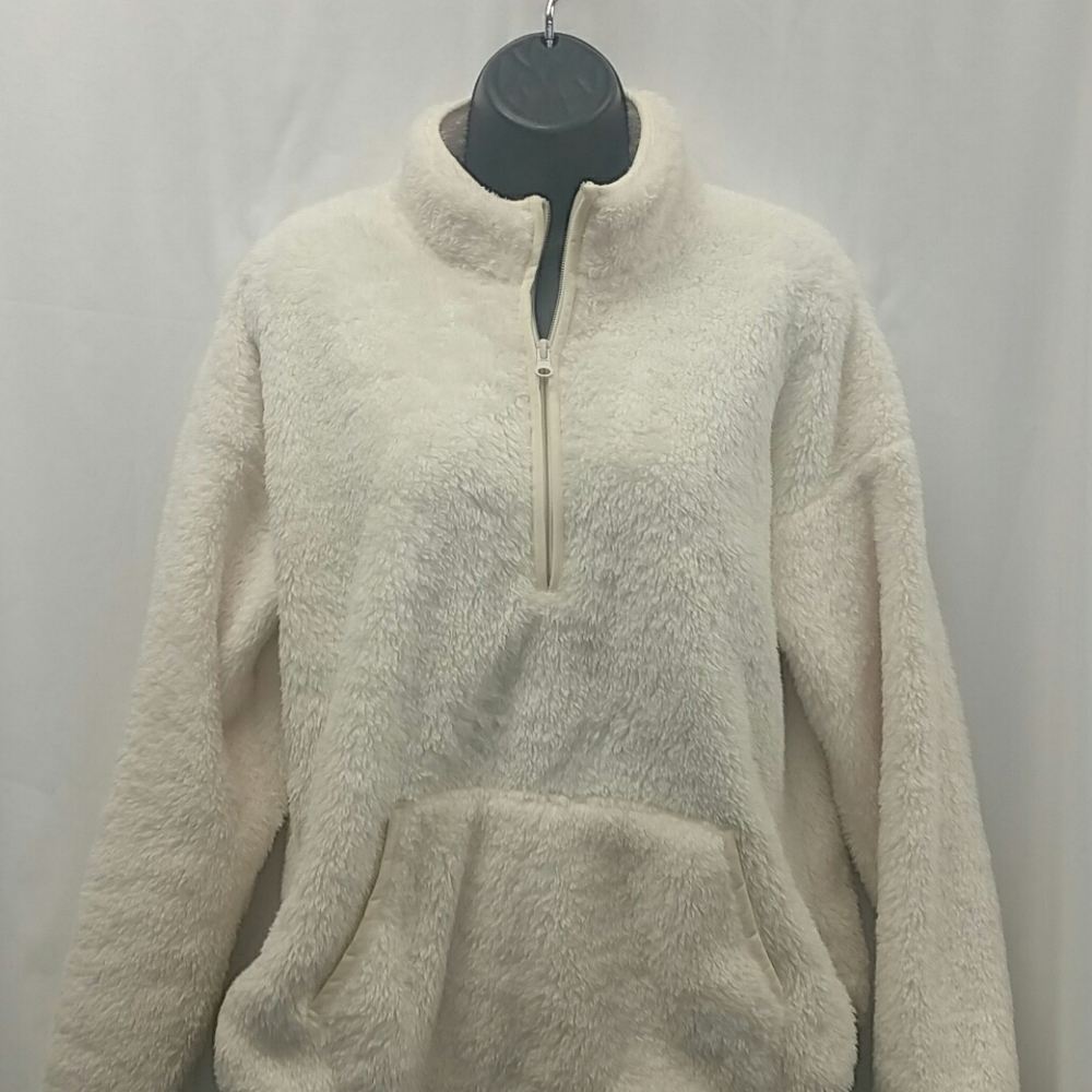 Teddy bear sherpa pullover cream size medium